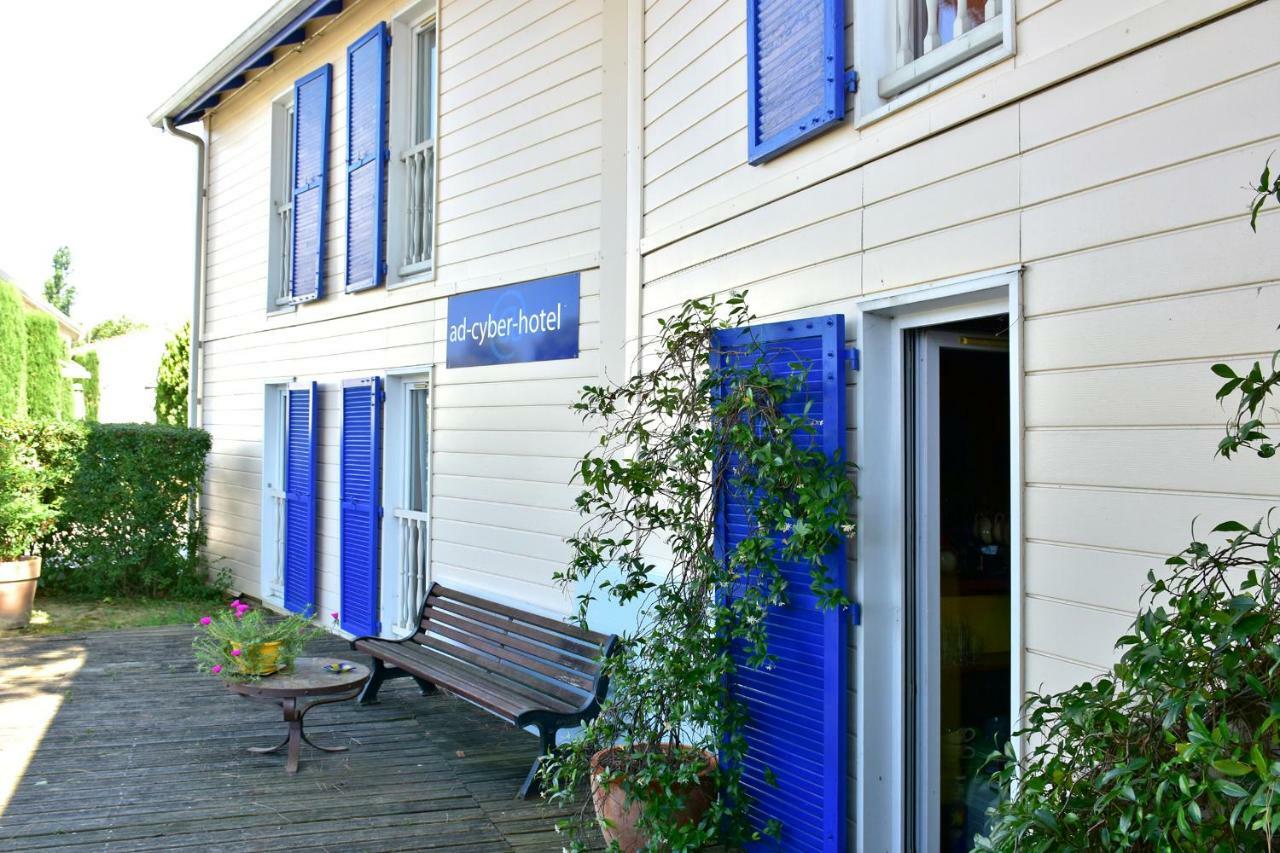 Ad Cyber-Hotel LʼUnion Exteriör bild